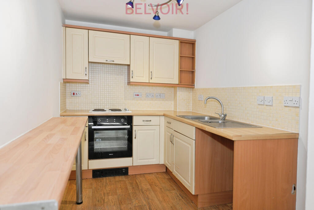 Apartment in Southampton - View 5