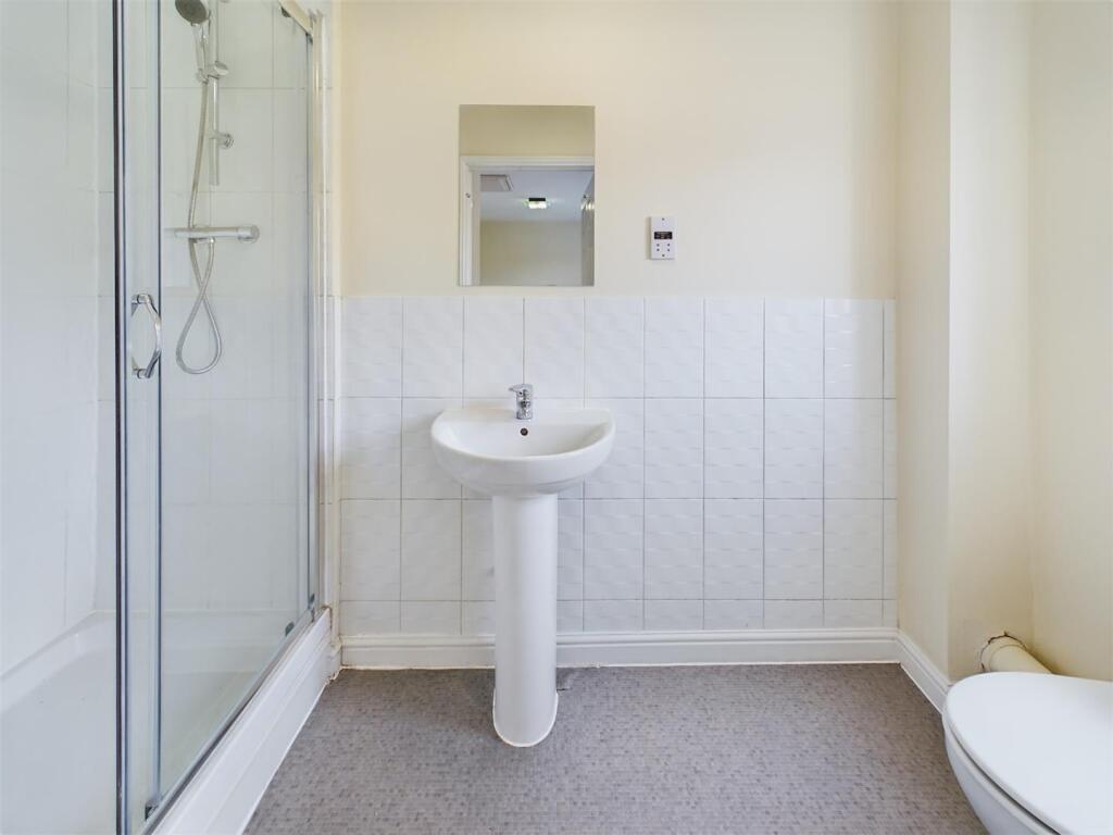 Additional image 11 of 328 Wharf Lane Solihull