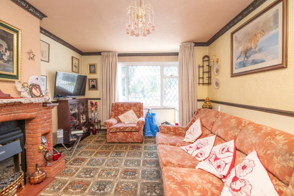 Victoria Road, TIPTON, DY4 8SN photo 4