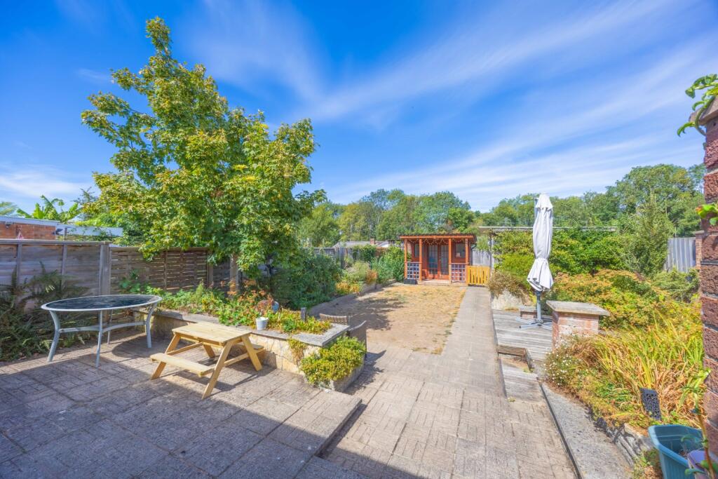 House in Taunton - View 5