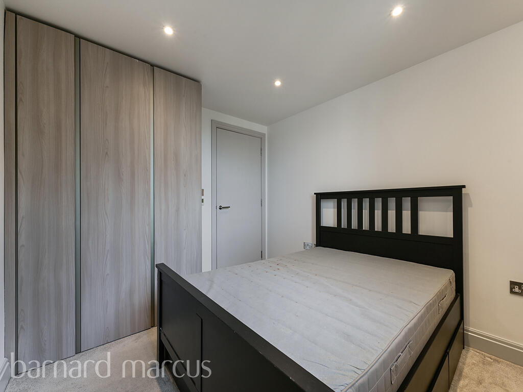 Apartment in London - View 3