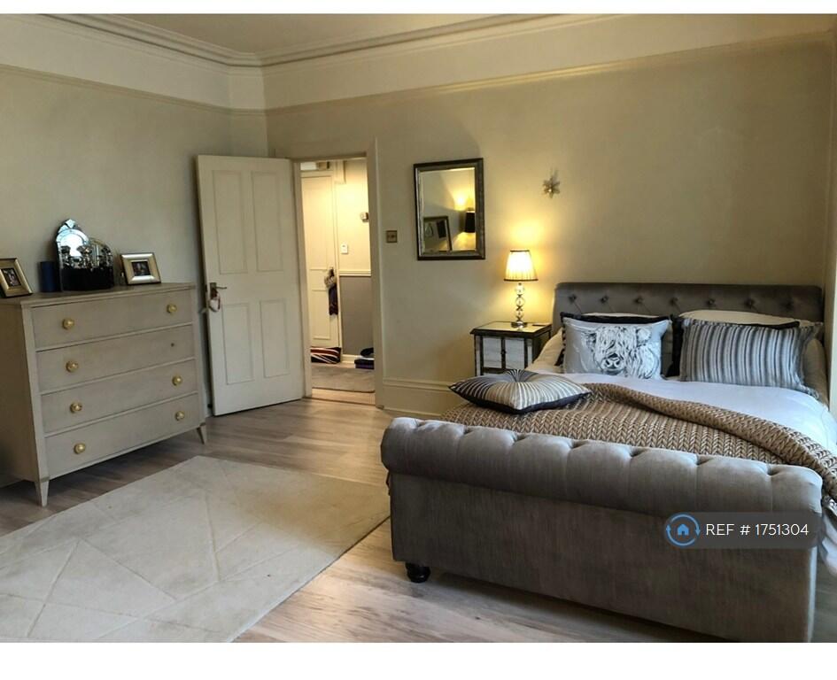Main image of property: Grosvenor Road, St Albans, AL1