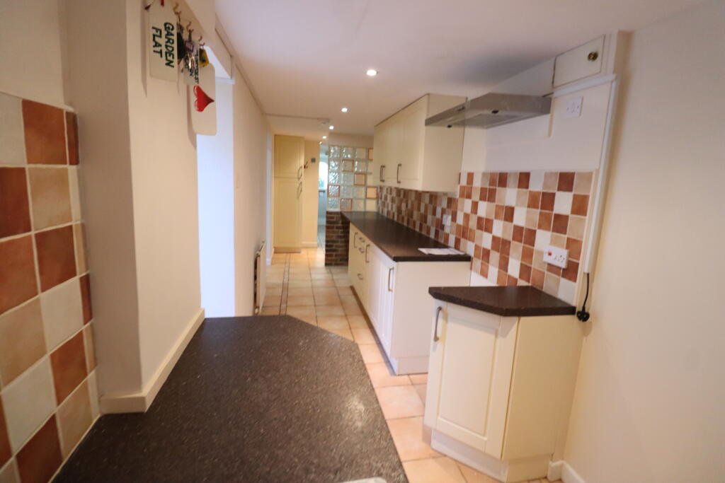 Apartment in Portsmouth - View 2