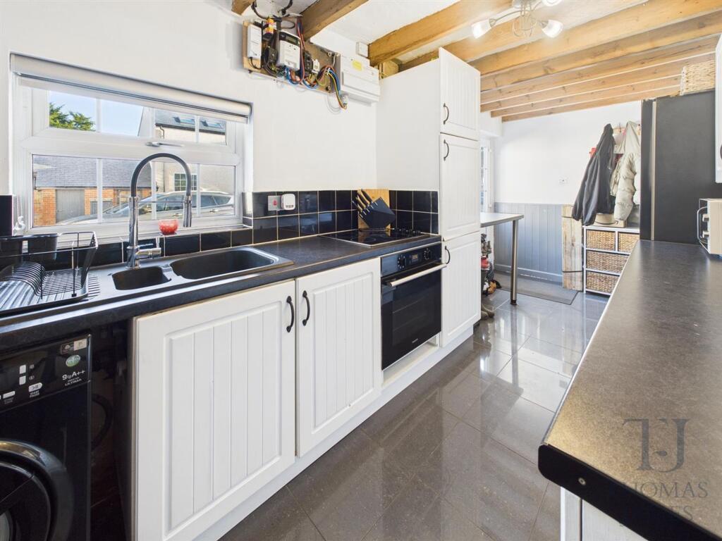 House in Rushcliffe, Gotham - View 2