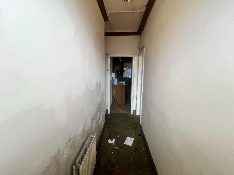 118 Cowcliffe Hill Road, Huddersfield, West Yorkshire, HD2 2PL photo 4