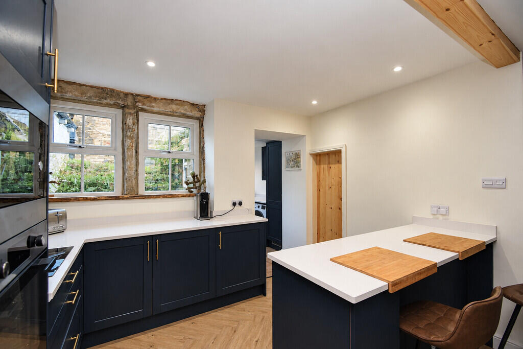 House in Bradford - View 3