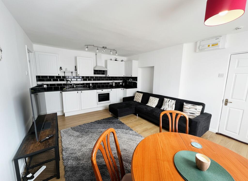 Main image of property: Flat 11 Stivichall Manor, 28 Leamington Road, Coventry, CV3 6GG
