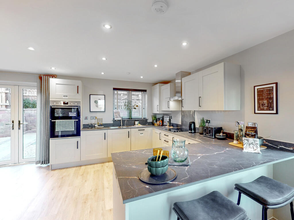 House in Redditch, Worcestershire - View 3