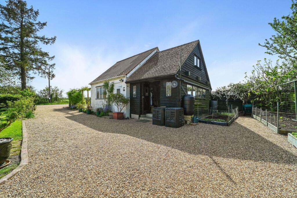 House in Ipswich - View 4