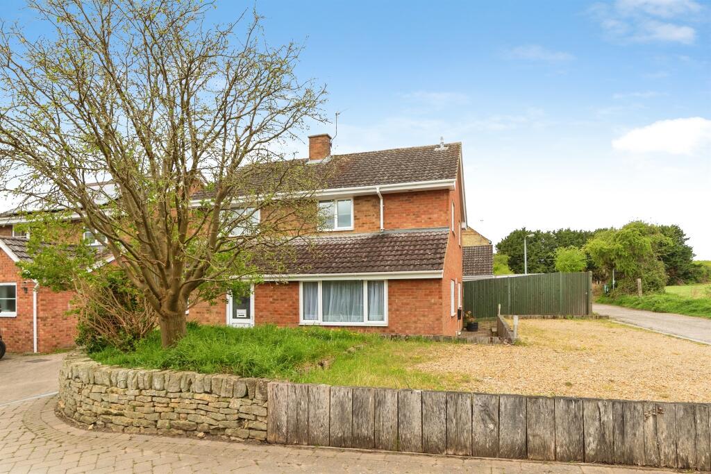 Main image of property: New Walk, Shillington, Hitchin