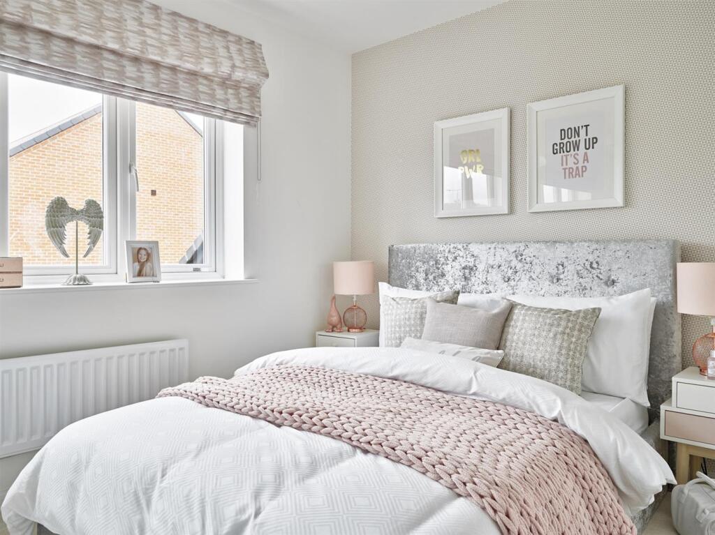 House in Chesterfield, Staveley CP - More