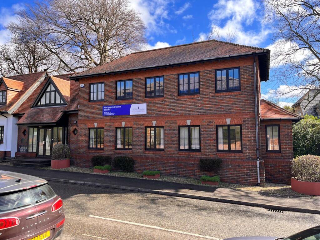 Main image of property: First Floor Mariners House, 2 Copse Lane, Hamble, Southampton, SO31 4QH