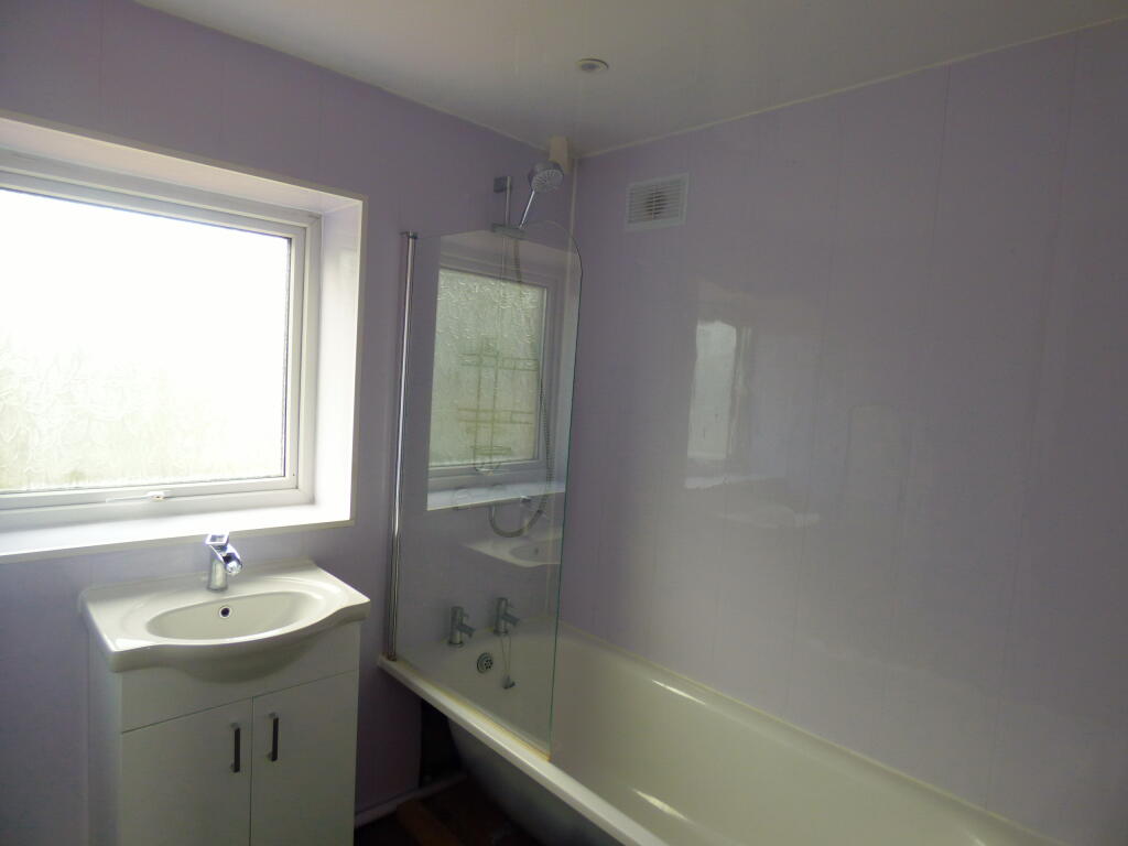House in Bolton - View 4