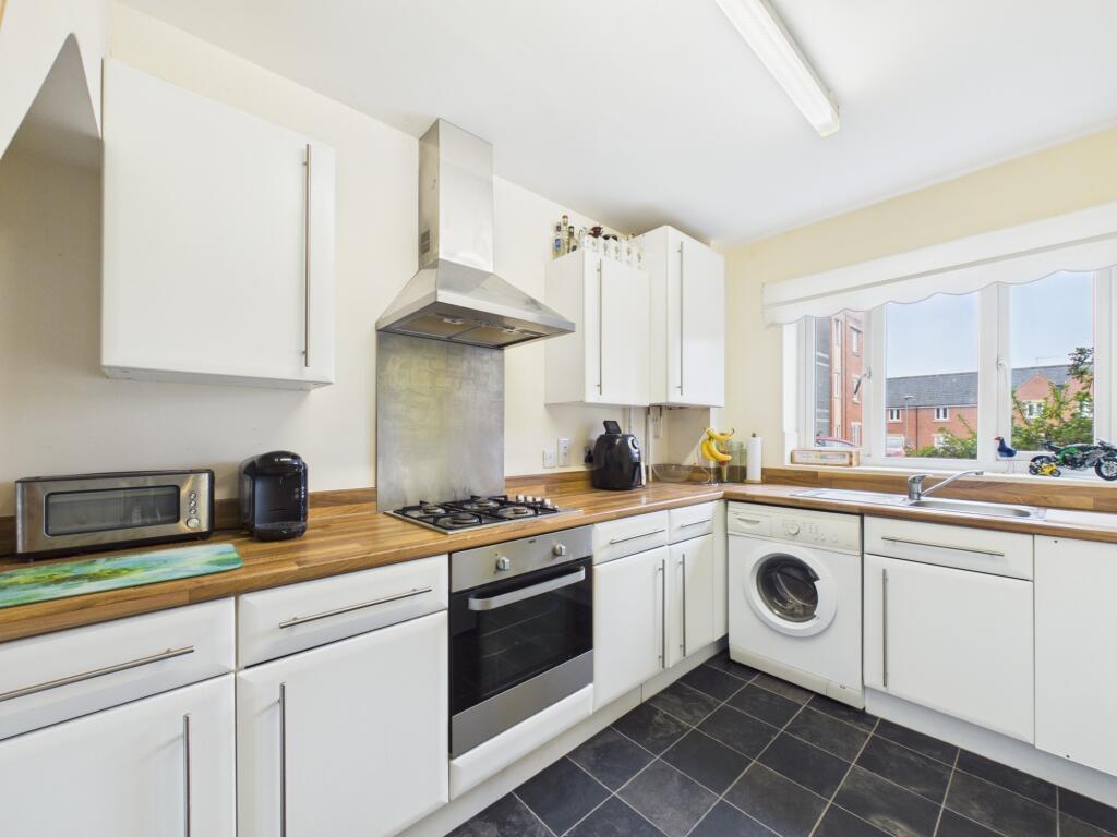 Langham Close, Hinckley, LE10 photo 4