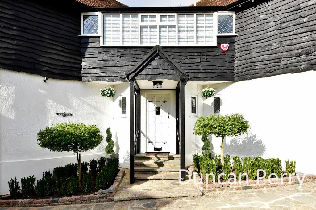 House in Potters Bar - View 2