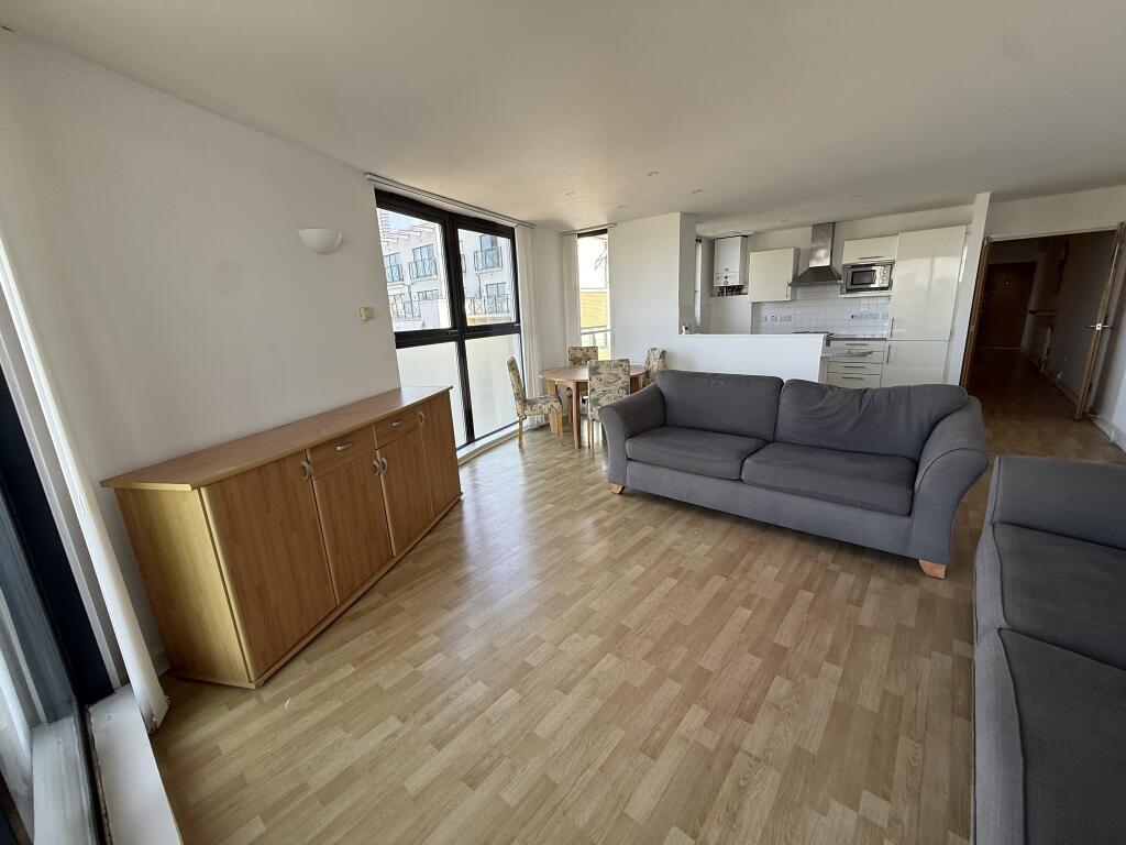 Apartment in London - More