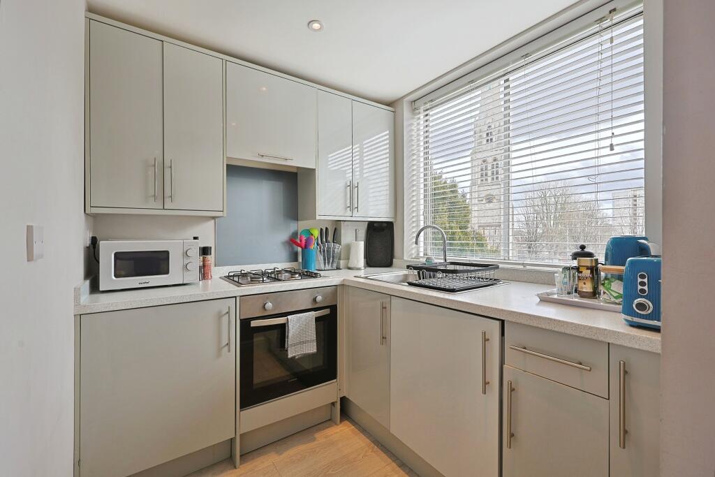Main image of property: 196 West Hill, London, SW15