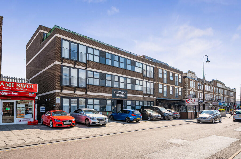 Main image of property: Victoria Road, Romford, RM1