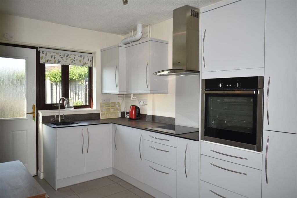 Eastland Road, Bristol - View 2
