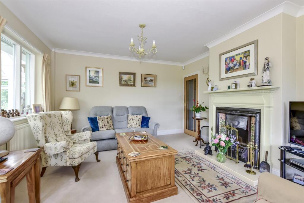 House in Dacorum, Northchurch - View 5
