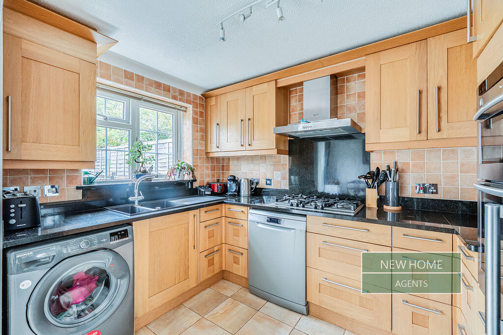 House in Burghfield - View 3