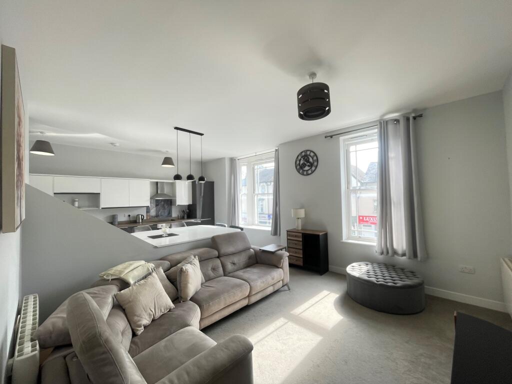 Main image of property: Albion Building, LU6