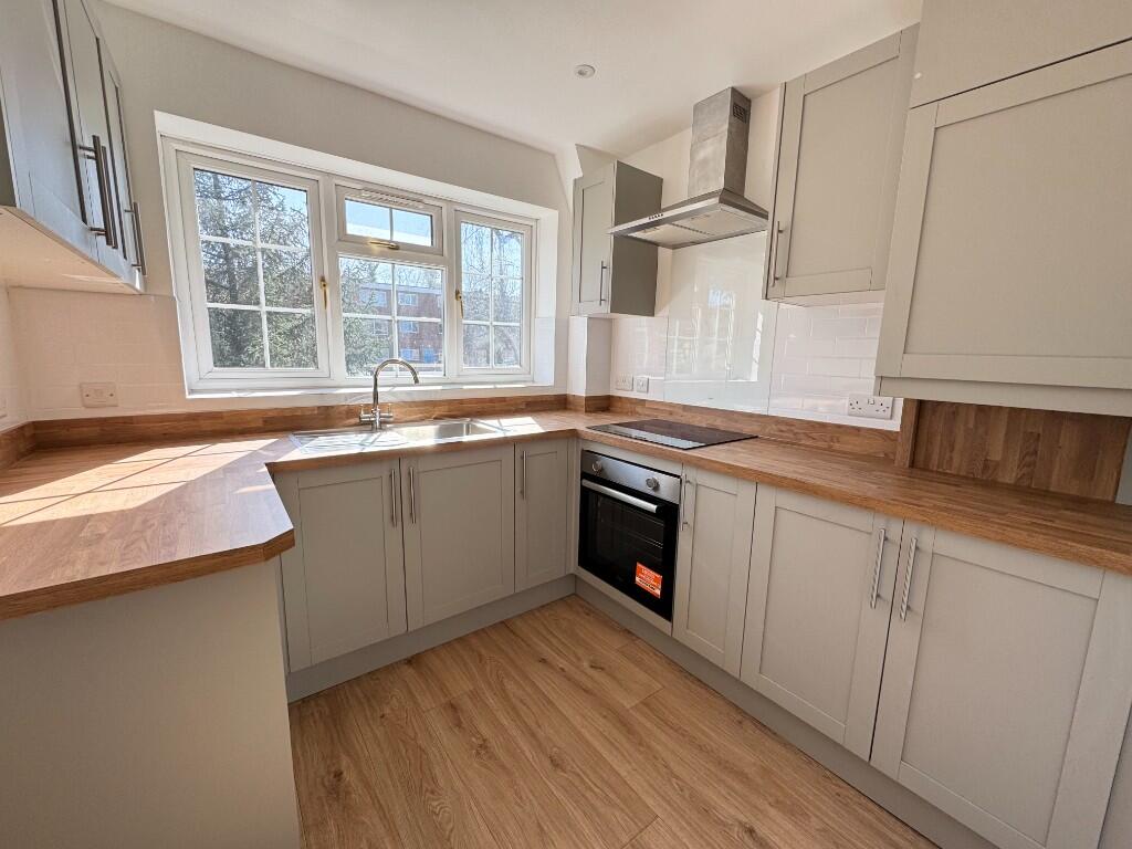 Additional image 2 of Lawford Grove, B90