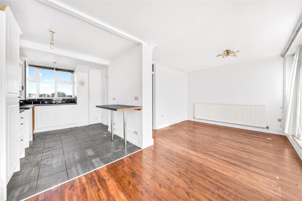Apartment in London - View 5