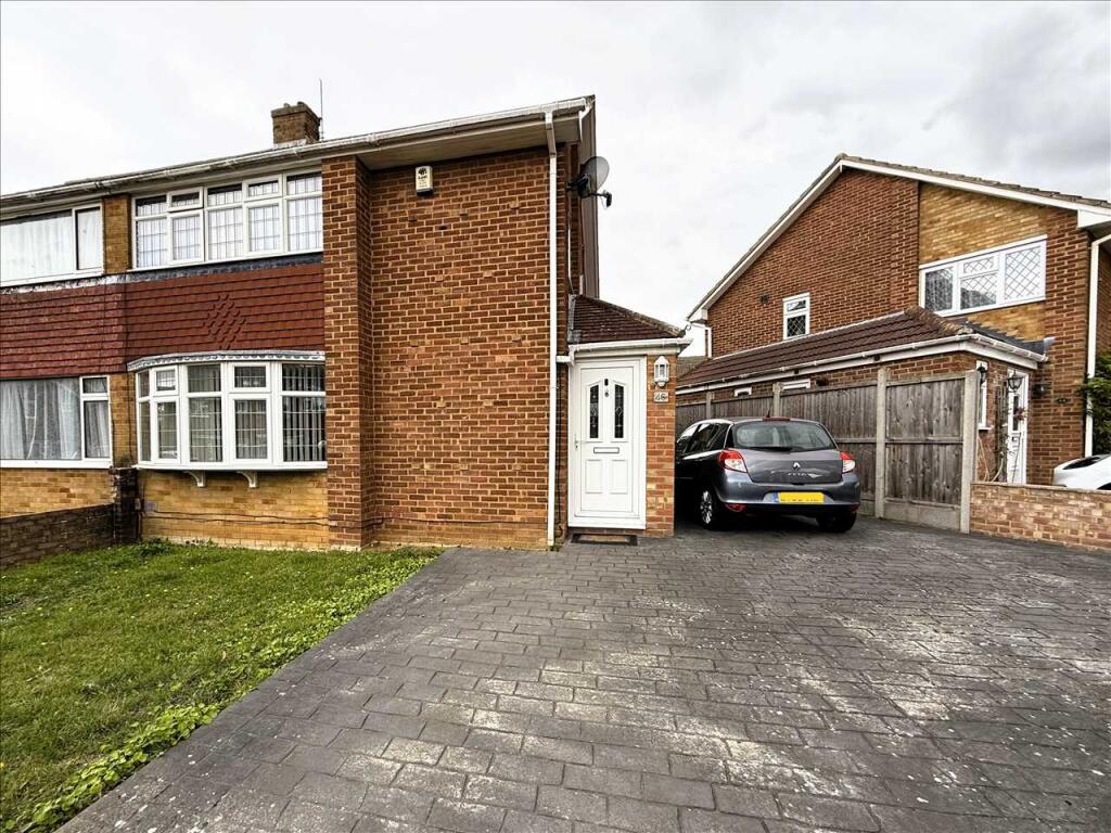 3-bed semi-detached on Frobisher Way, Riverview Park, Gravesend, £394,999