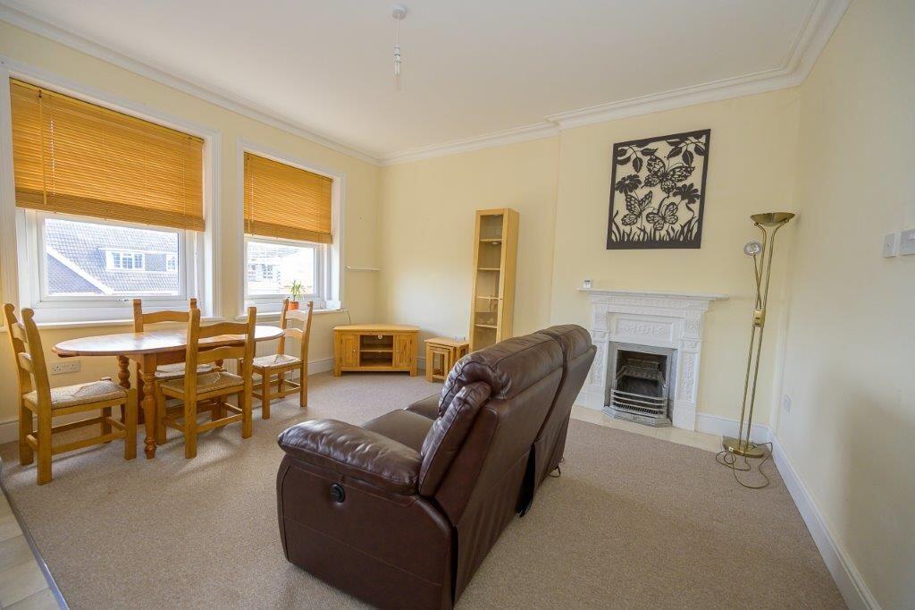 1-bed flat on Greytree Lodge, £145,000