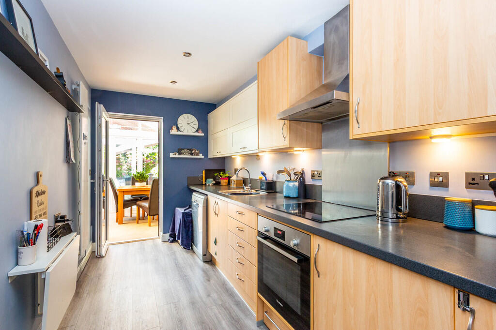 House in Rushden, North Northamptonshire - View 2