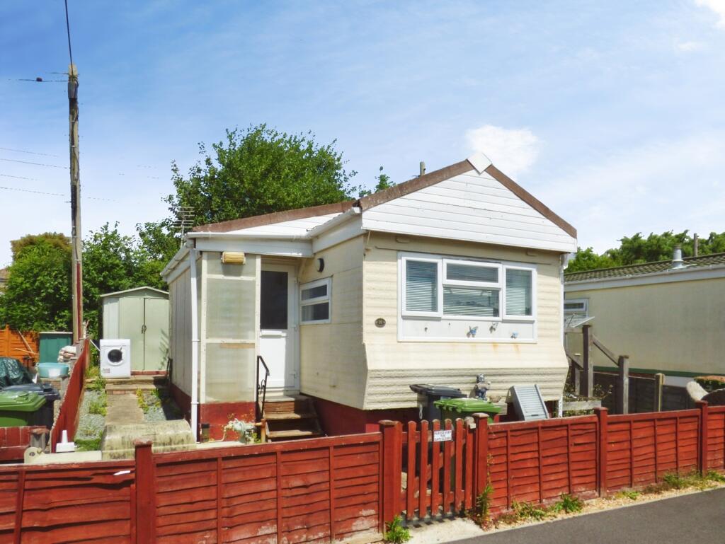Main image of property: Kings Copse Avenue, Hedge End, Southampton