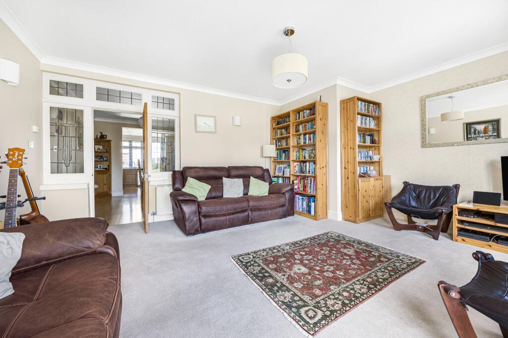 Cheltenham Road, Cirencester, Gloucestershire, GL7 photo 4