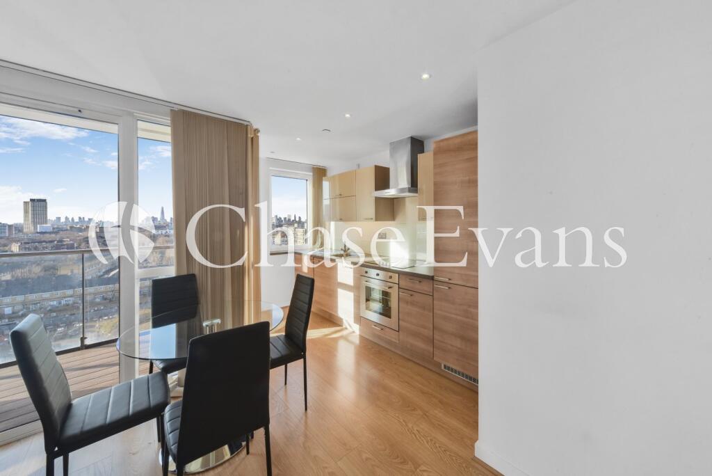 Apartment in London, Brownfields, Poplar - View 4
