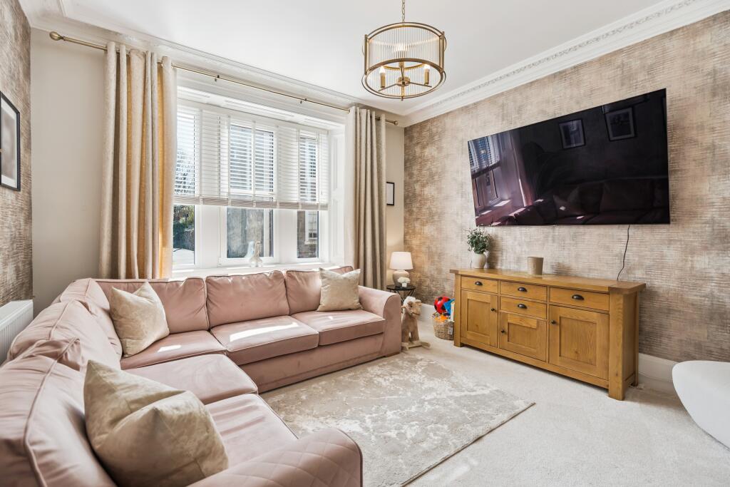 House in Falkirk, Stirling - View 3