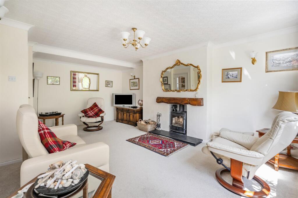 House in Hockley Heath - View 4