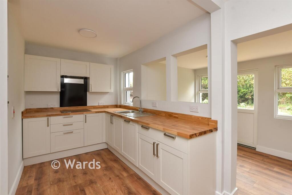 Glenbervie Drive, Beltinge, Herne Bay, Kent photo 4