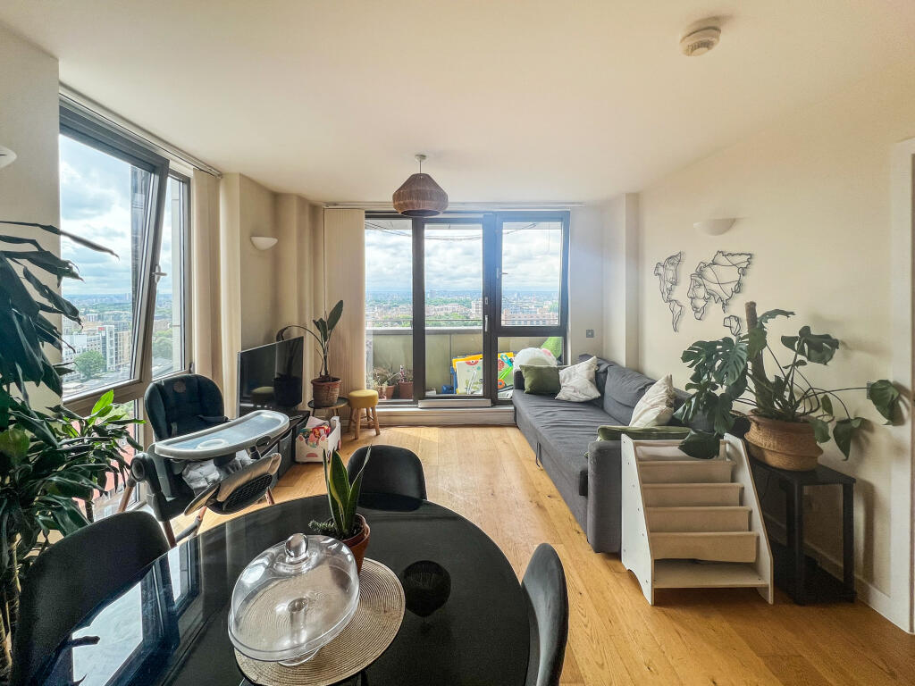 Main image of property: Spencer Way, Shadwell, E1