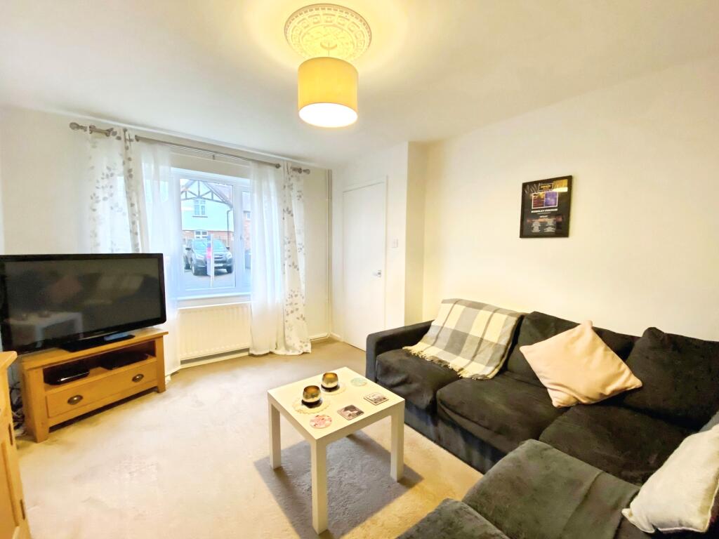 Kilbale Crescent, Banbury, Oxfordshire photo 2