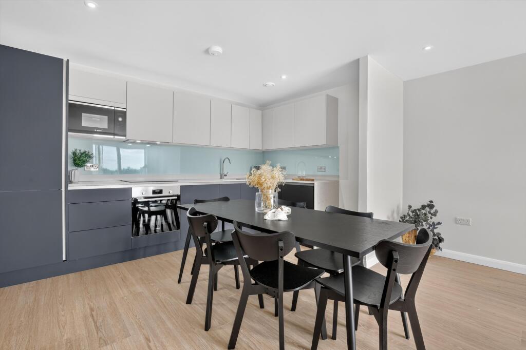 Apartment in London - View 3