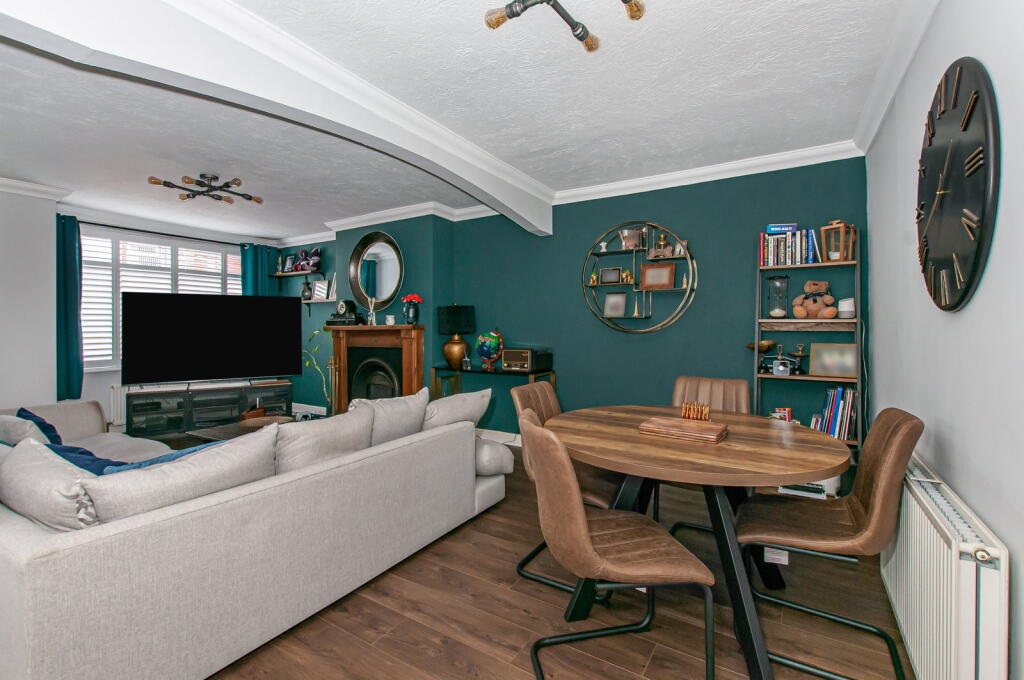 Main image of property: Eastfield Road, Hull, HU4 6DX