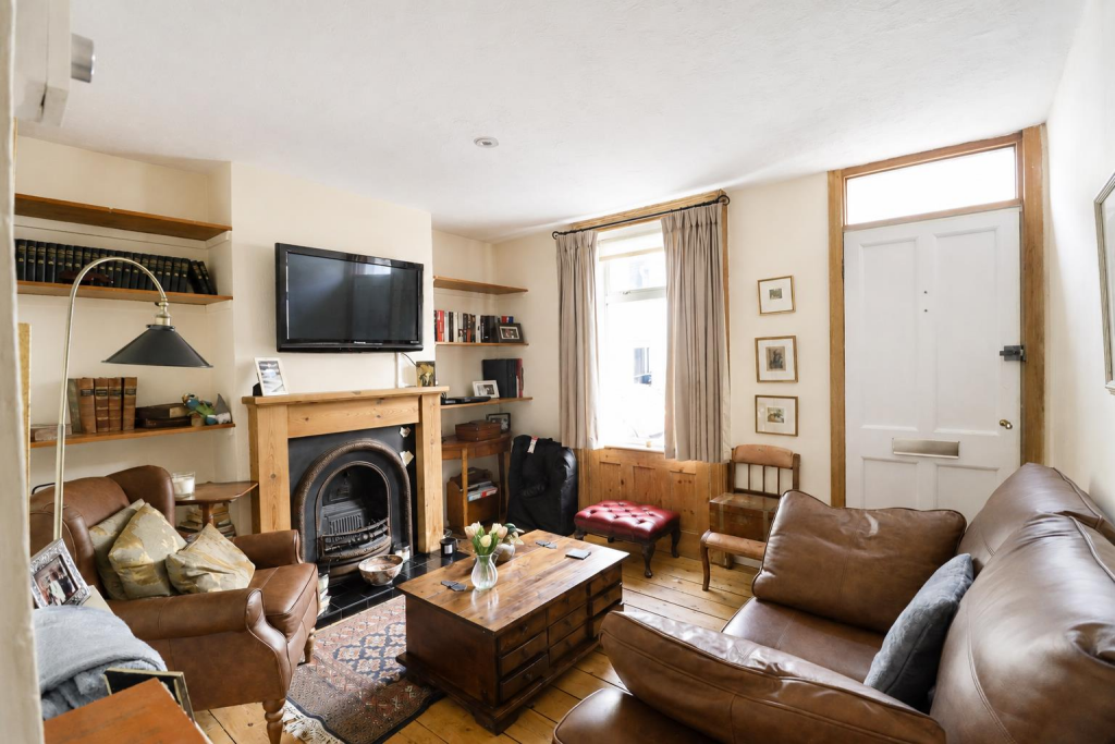 House in Rochester - View 4