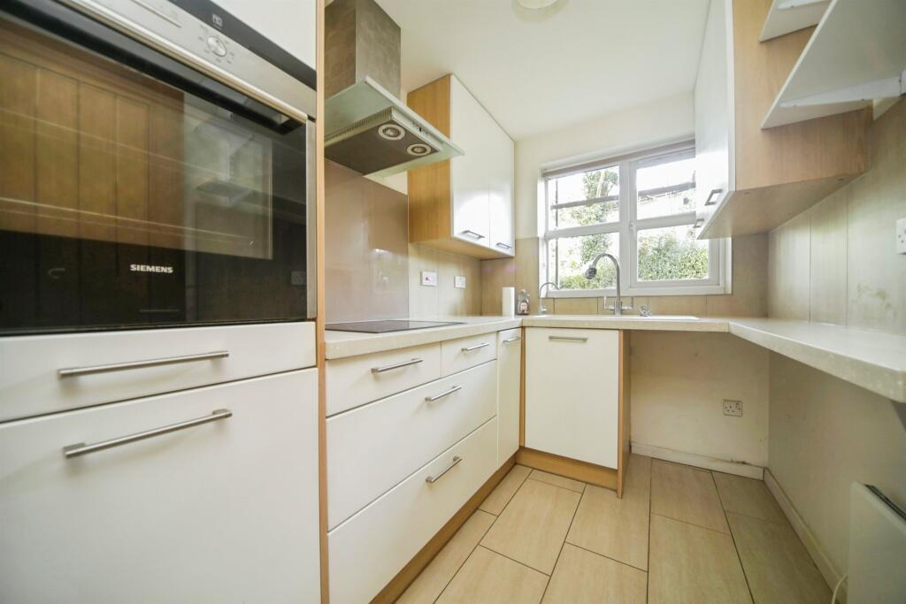 Apartment in Ipswich - View 3