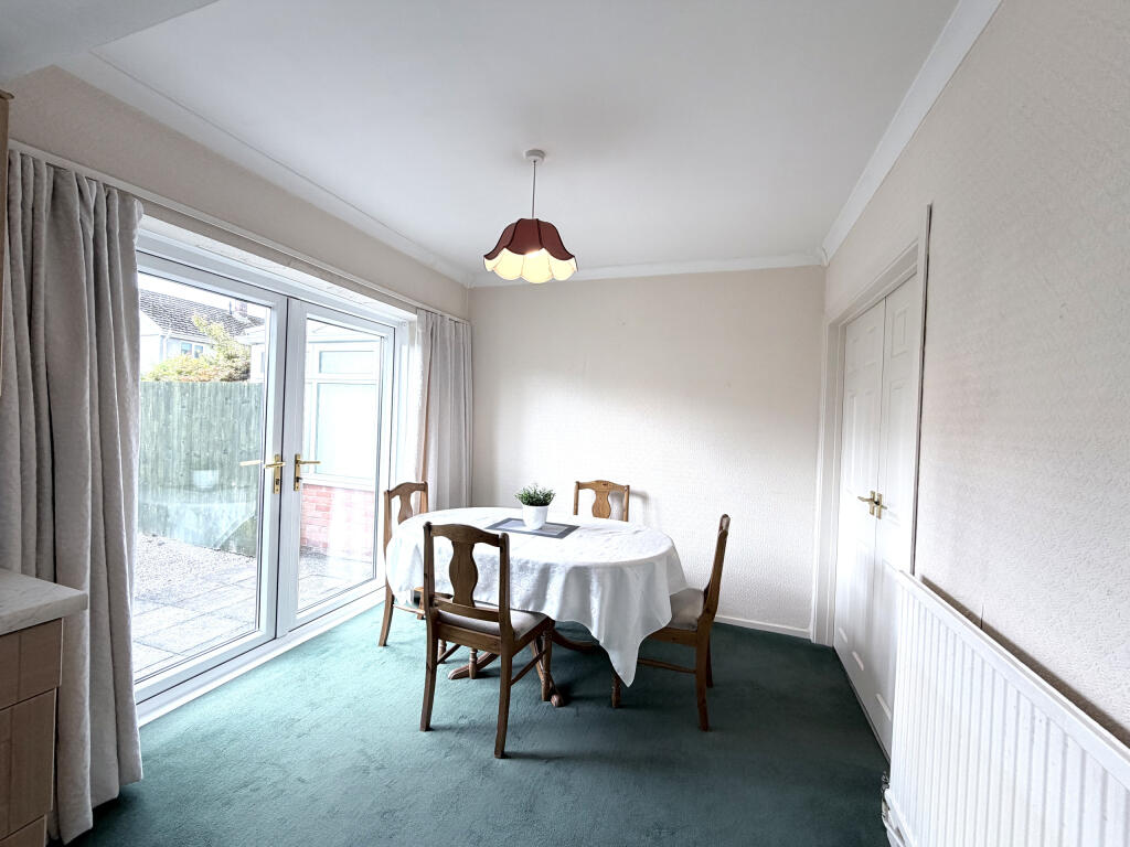 House in Cardiff, Llantwit Fardre - More