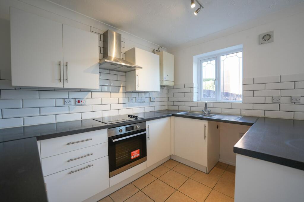 Hartland Drive, Market Harborough, LE16 photo 4