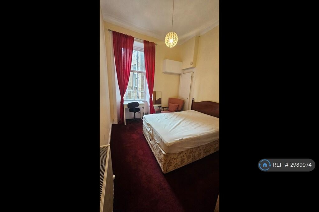Apartment in Glasgow, North Kelvinside, Hillhead - View 4