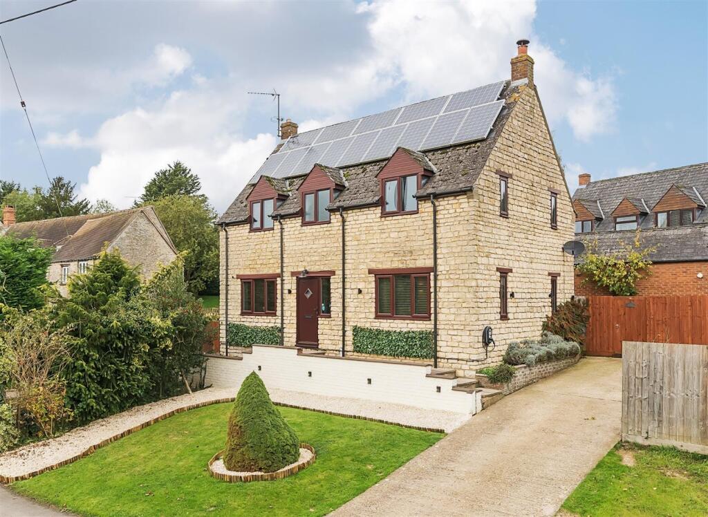 Main image of property: Wappenham Road, Helmdon, Brackley
