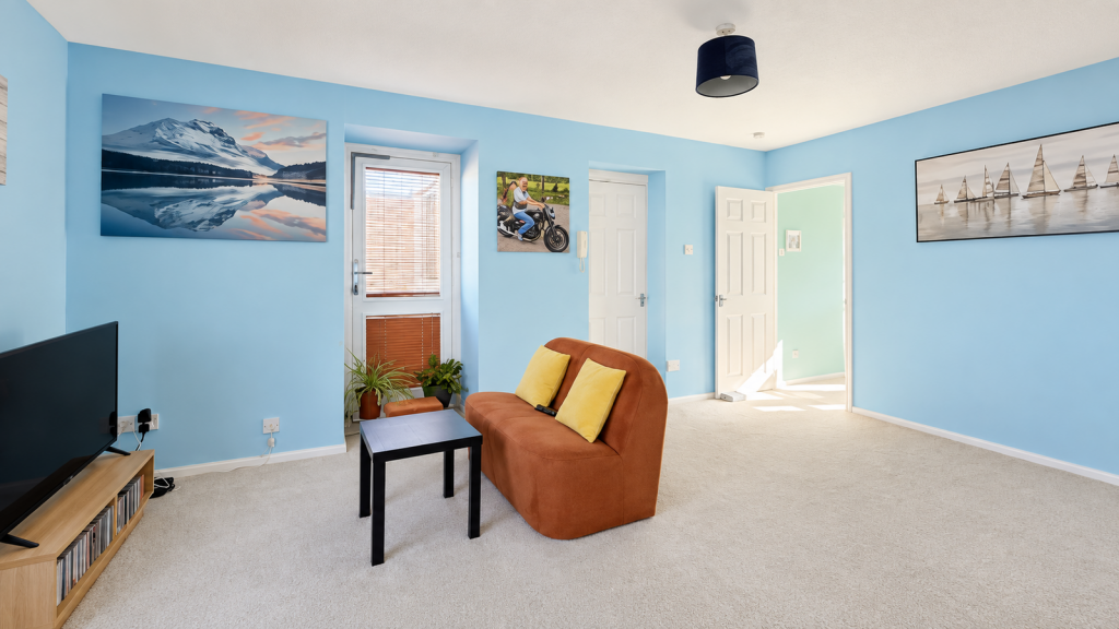 Apartment in Taunton - View 4