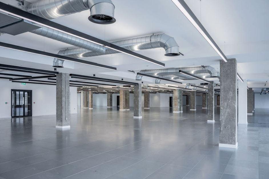 6 10 Brindleyplace Birmingham Office2.jpg