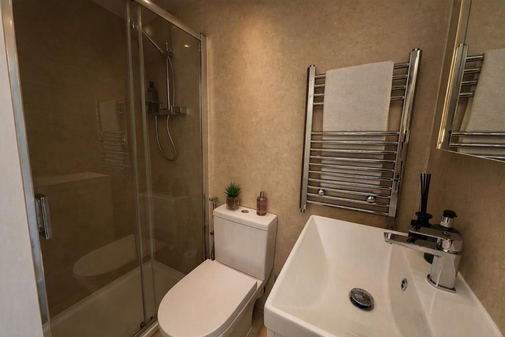 Apartment in Plymouth - View 4